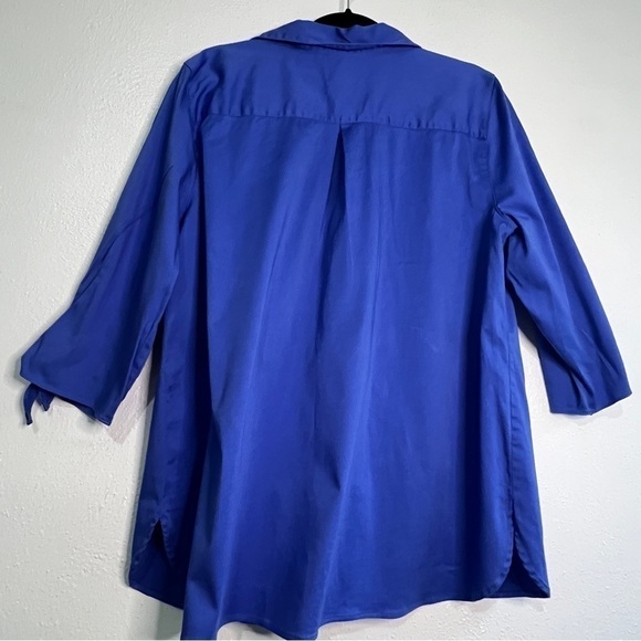Chico’s brilliant blue button-down shirt with 3/4th sleeves. Sz 3. Preowned. EUC - Picture 5 of 8